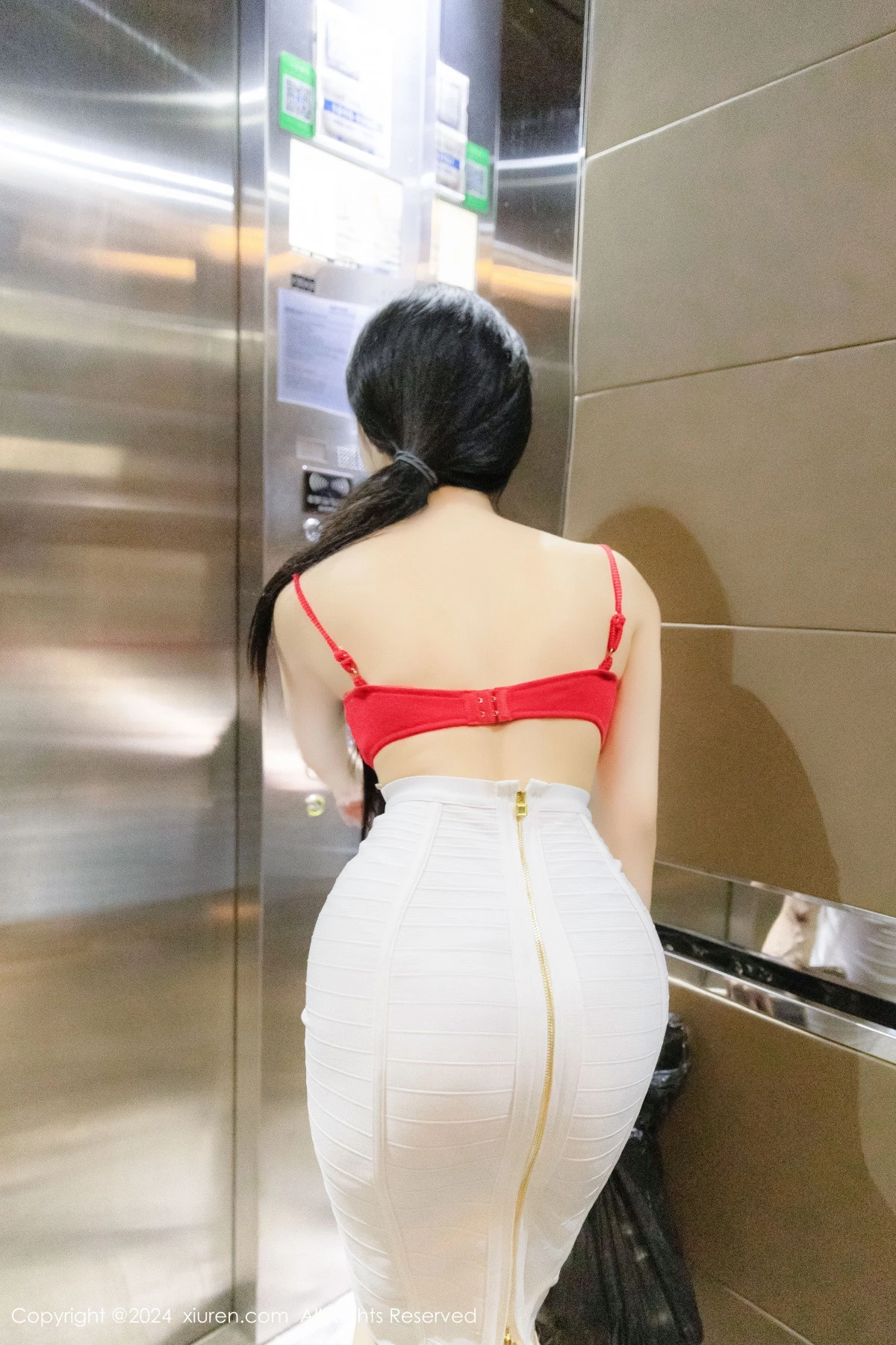 龙雪儿写真
