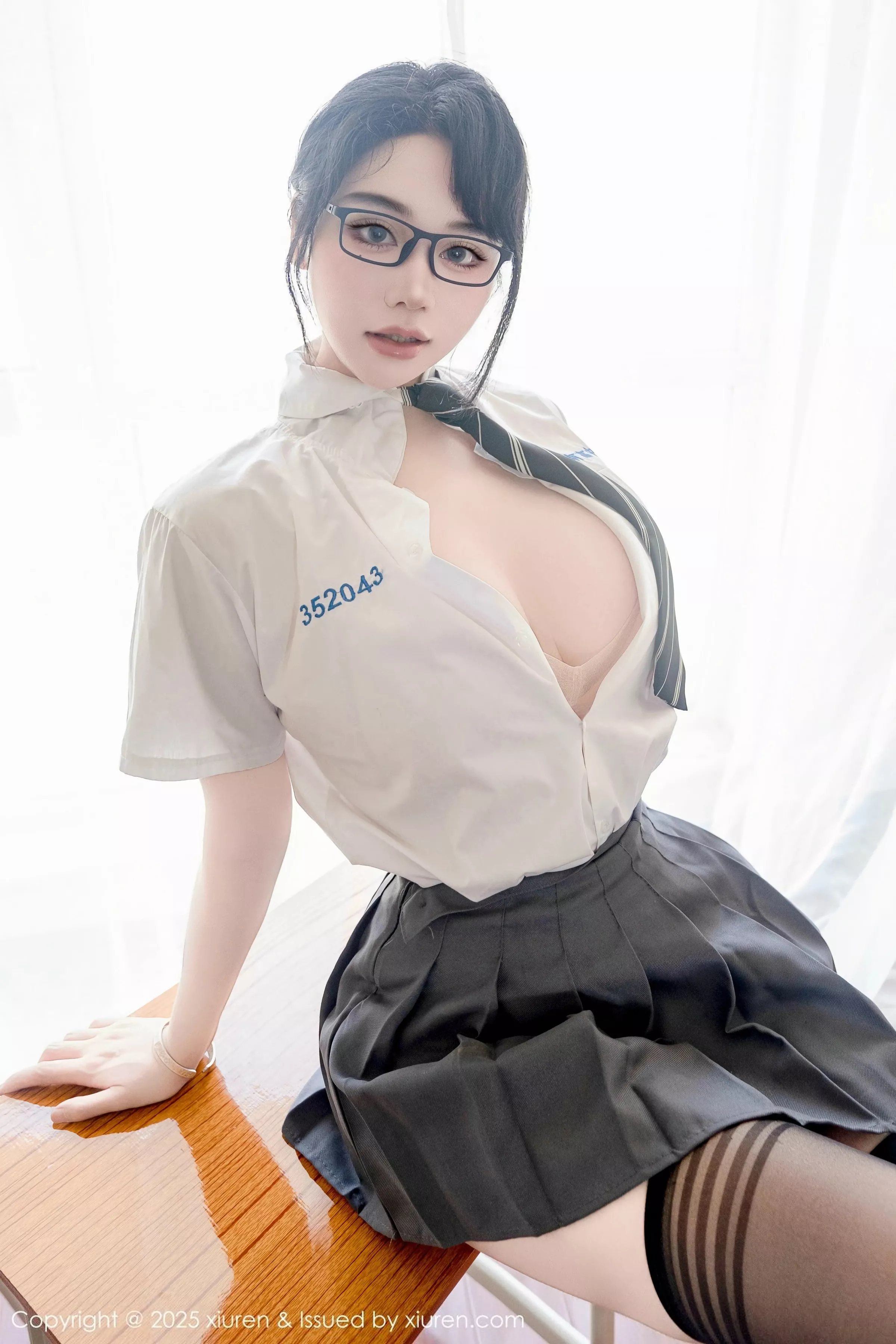 汐汐爱吃草莓写真
