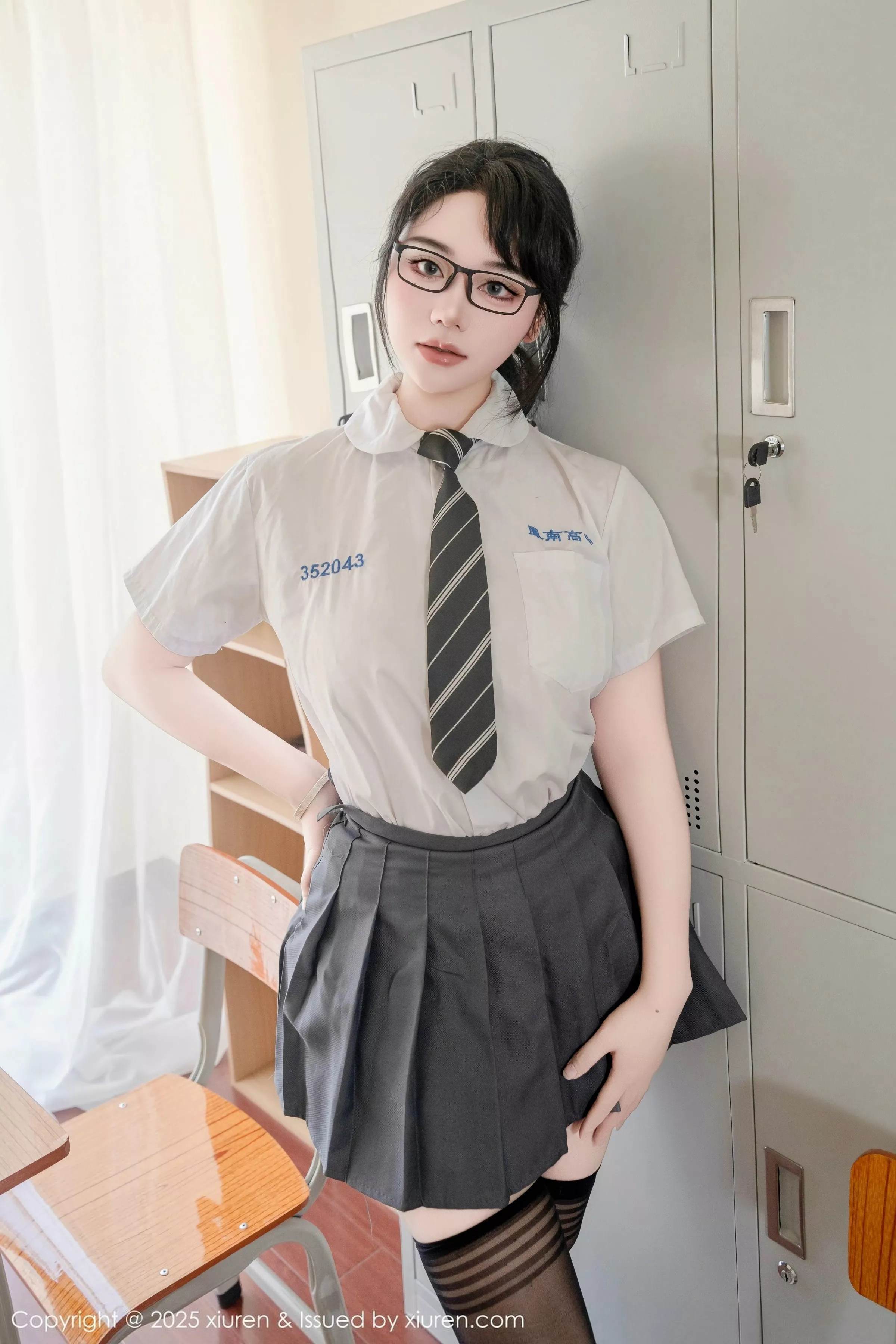 汐汐爱吃草莓写真