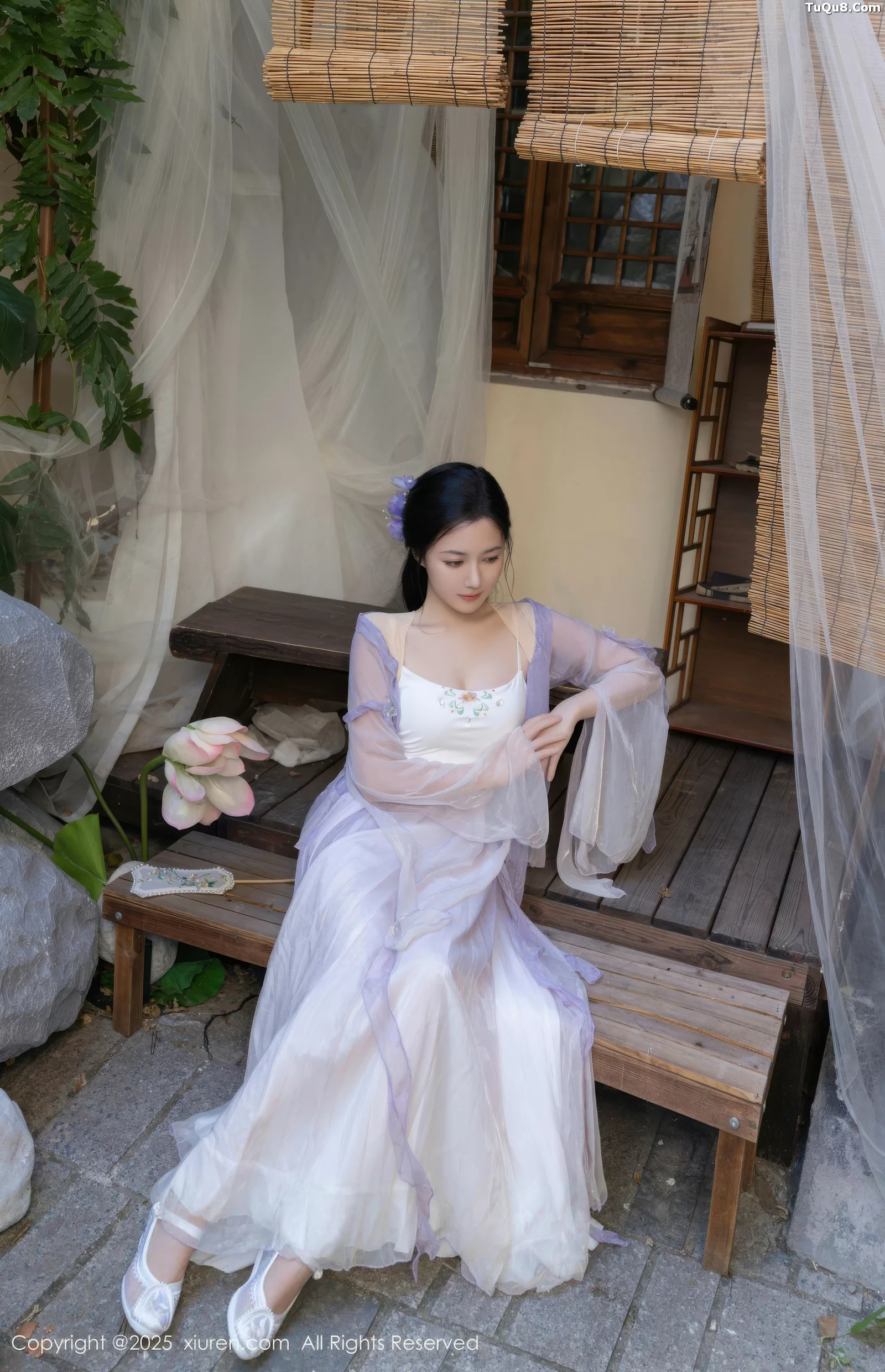 秀人集.com_[XiuRen秀人网]No.10737_模特鱼子酱Fish性感紫色连衣裙配白色丝袜秀曼妙身姿诱惑写真74P