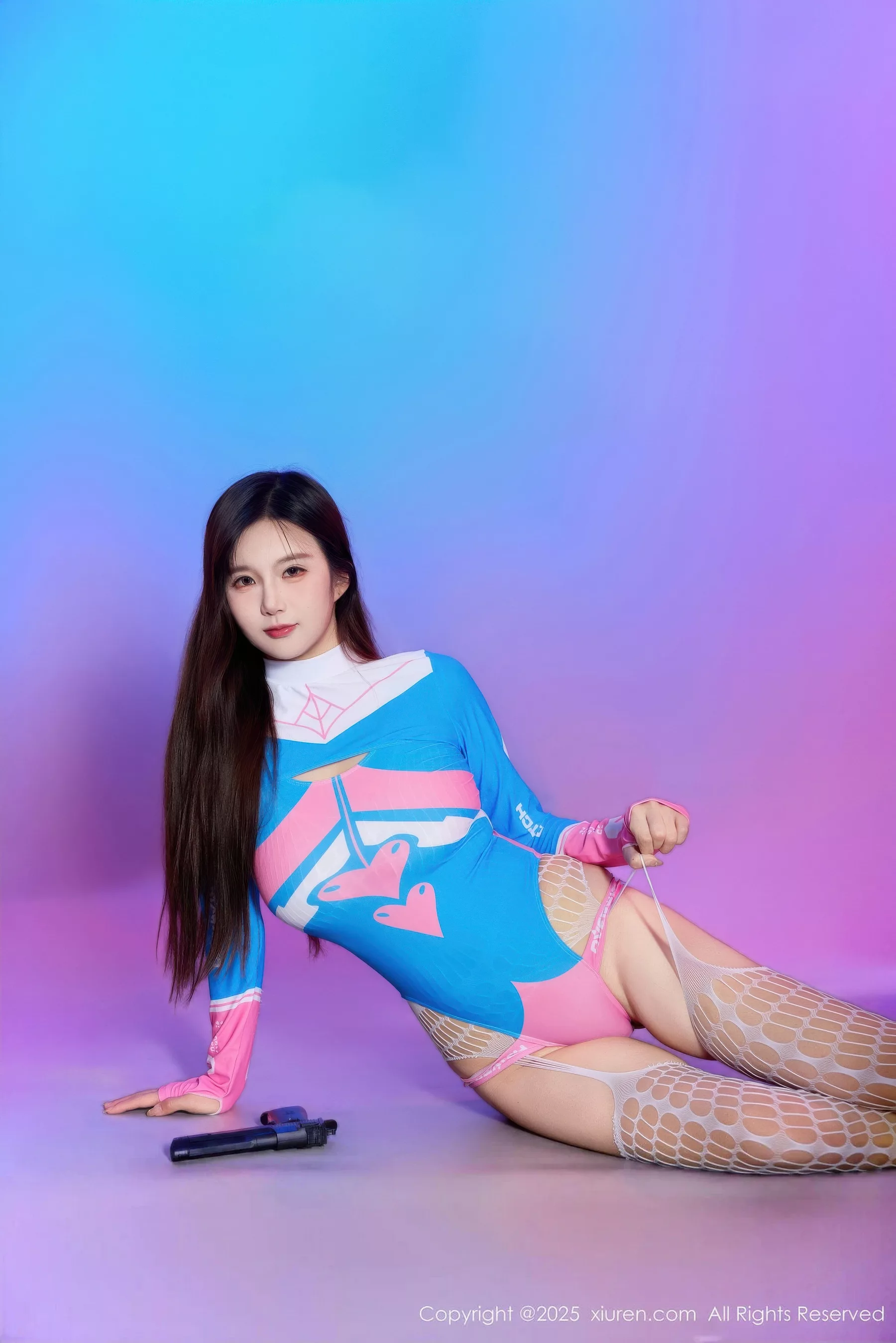 秀人集.com_[XiuRen秀人网]No.10886_模特小肉肉咪性感Cosplay装扮白色连体网袜秀凹凸身材诱惑写真62P