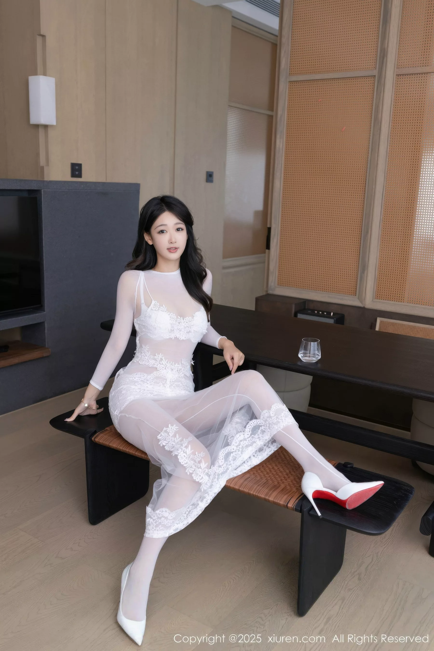 秀人集.com_[XiuRen秀人网]No.10892_模特唐安琪性感白色薄纱连体衣配超薄白丝秀曼妙身姿诱惑写真75P