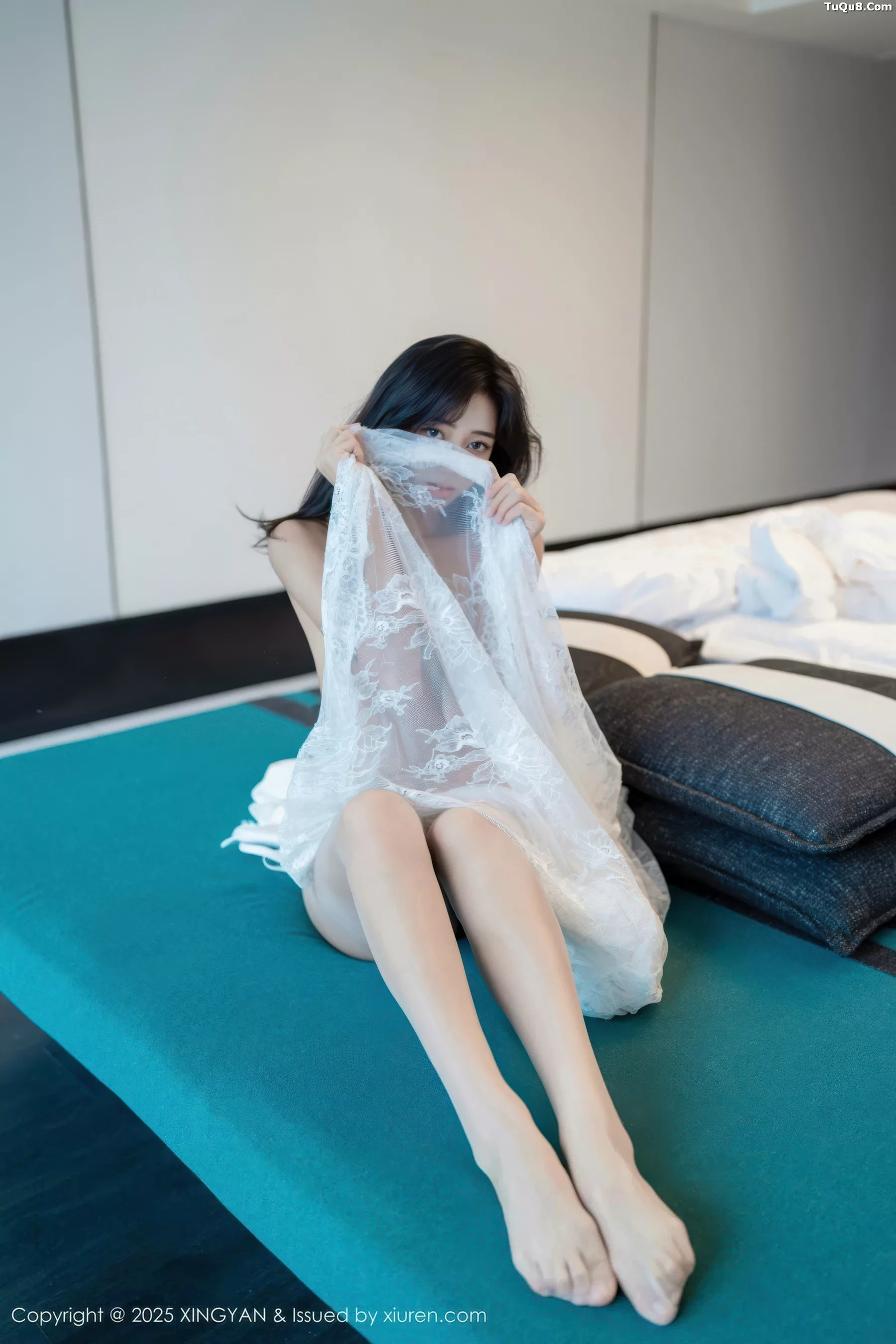 秀人集.com_[XINGYAN星颜社]VOL.419_模特时安安性感白色连衣裙配超薄白丝秀柔美身材迷人诱惑写真75P