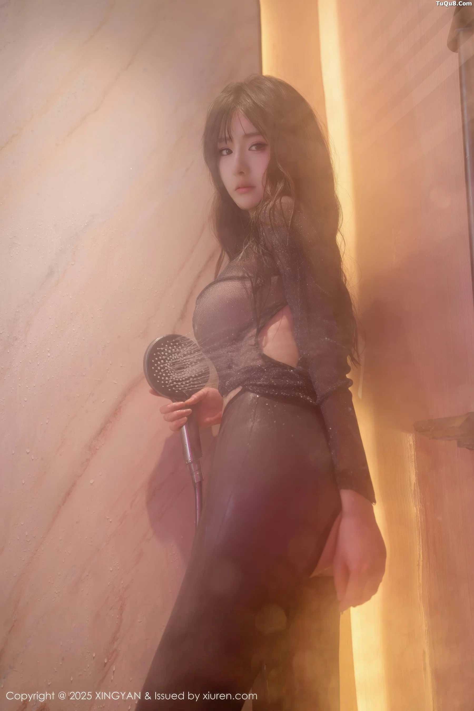 秀人集.com_[XINGYAN星颜社]VOL.424_模特沈南汐RuRu粉色连衣短裙+黑色薄纱服饰秀美腿诱惑写真71P