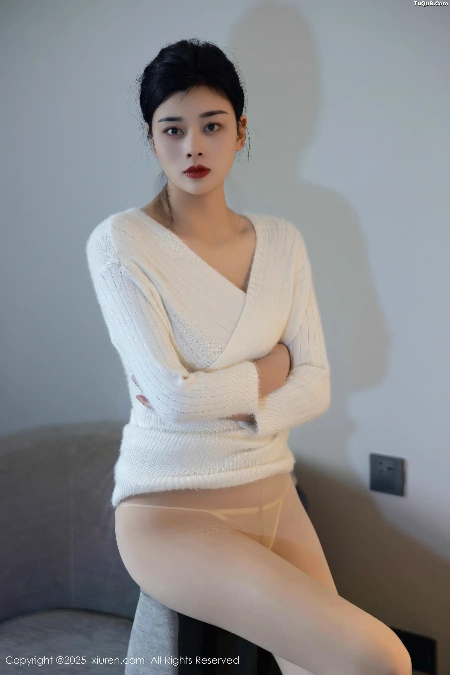 秀人集.com_[XiuRen秀人网]No.10986_模特徐清妍性感白色毛衣露黑色内衣配超薄肉丝秀曼妙身姿诱惑写真86P