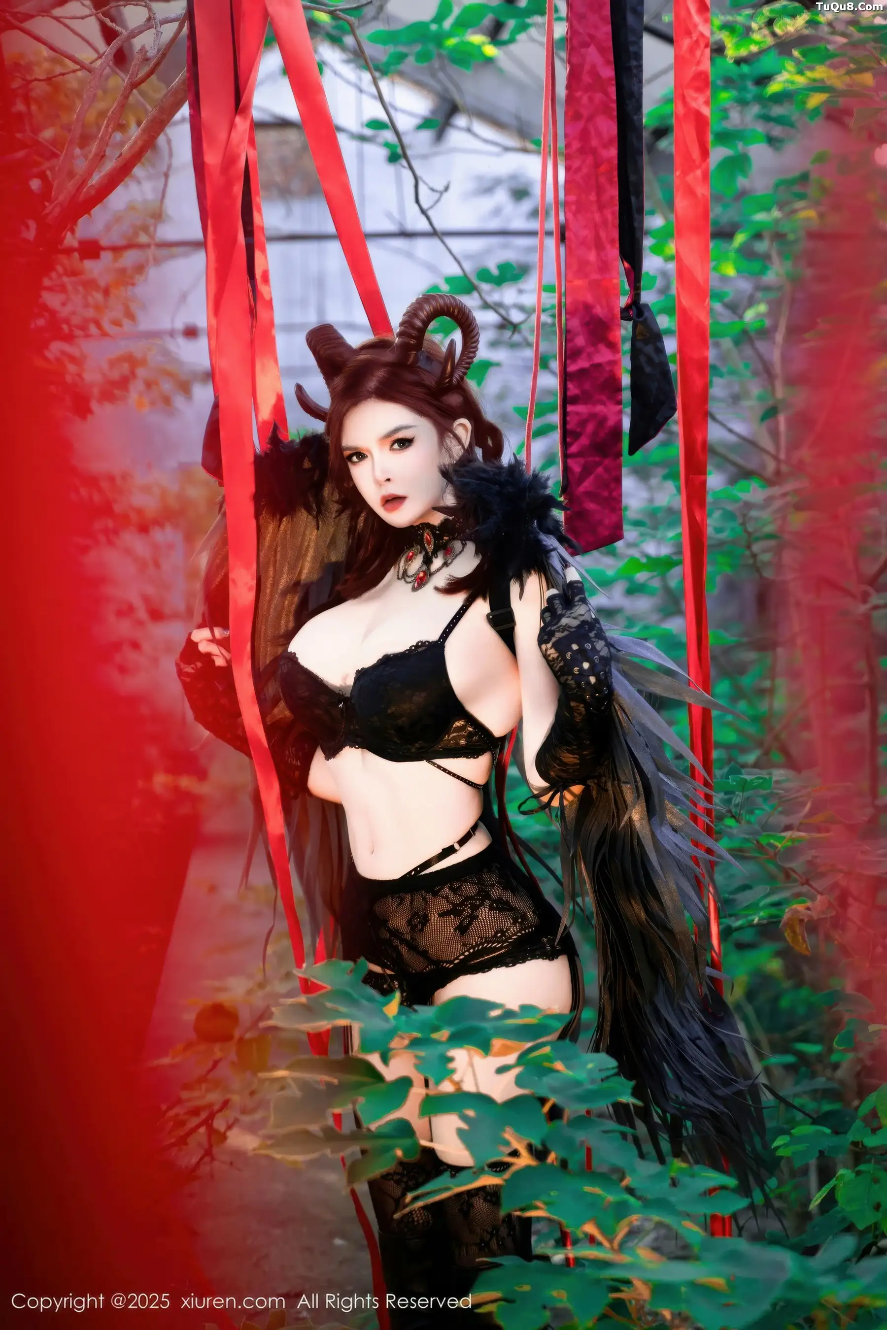 秀人集.com_[XiuRen秀人网]No.10994_模特伊丽莎有点白性感黑色蕾丝内衣配黑丝吊袜秀惹火身材诱惑写真66P