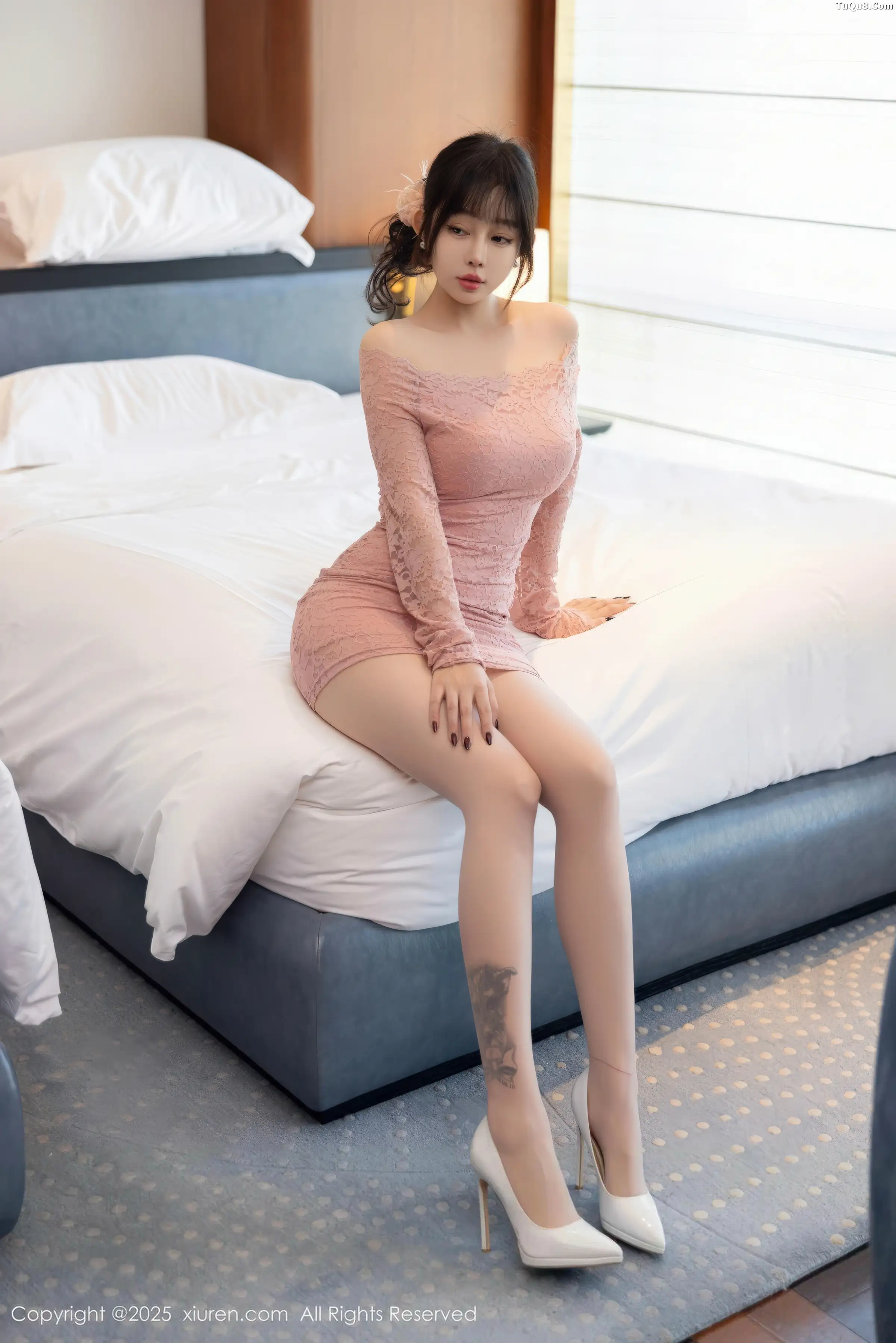 秀人集.com_[XiuRen秀人网]No.11043_女神王羽纯✨性感浅色连衣短裙配原色丝袜秀曼妙身姿诱惑写真77P