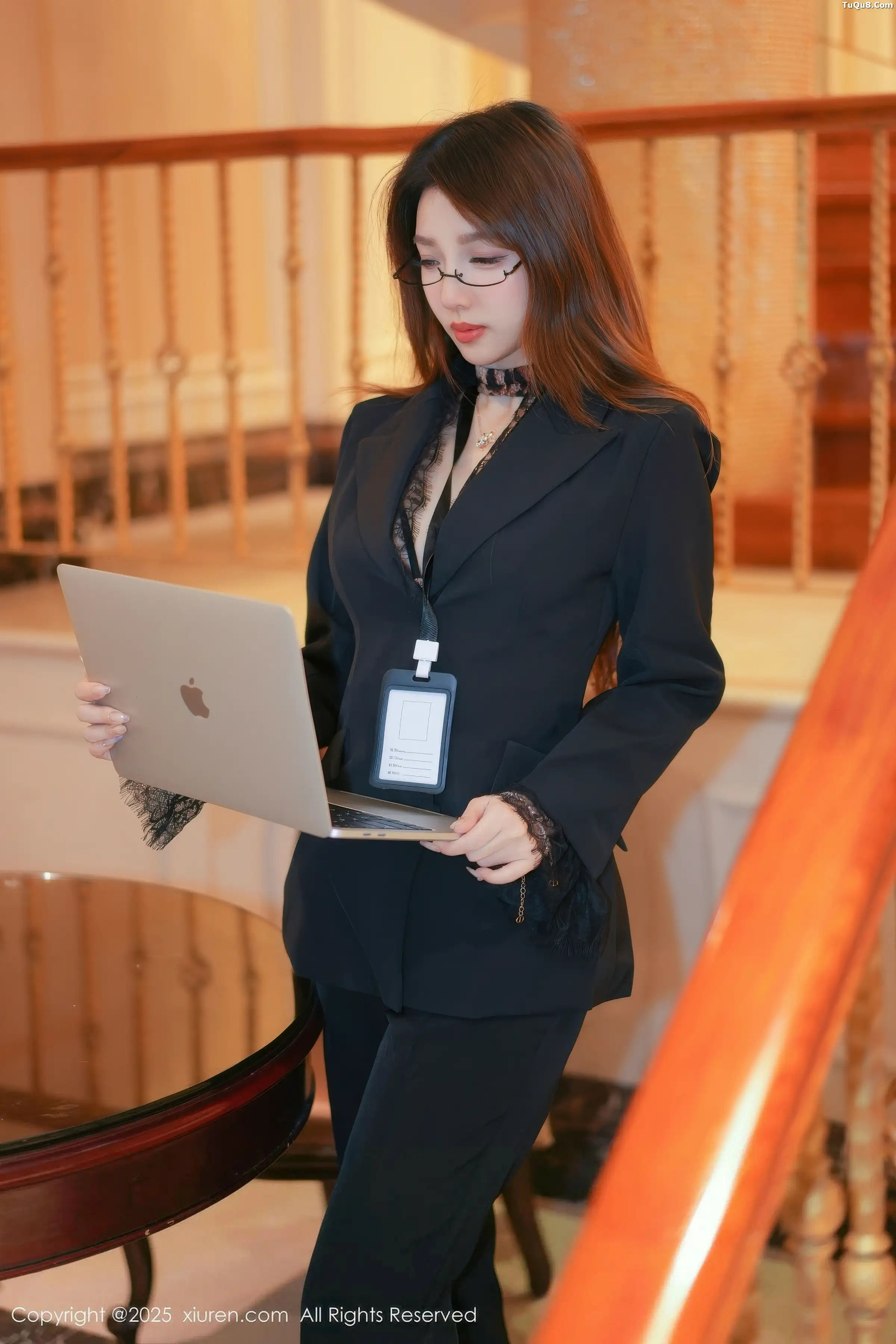 秀人集.com_[XiuRen秀人网]No.11007_模特Twins-夭夭性感西服露豹纹内衣配闪亮黑丝秀曼妙身姿诱惑写真82P